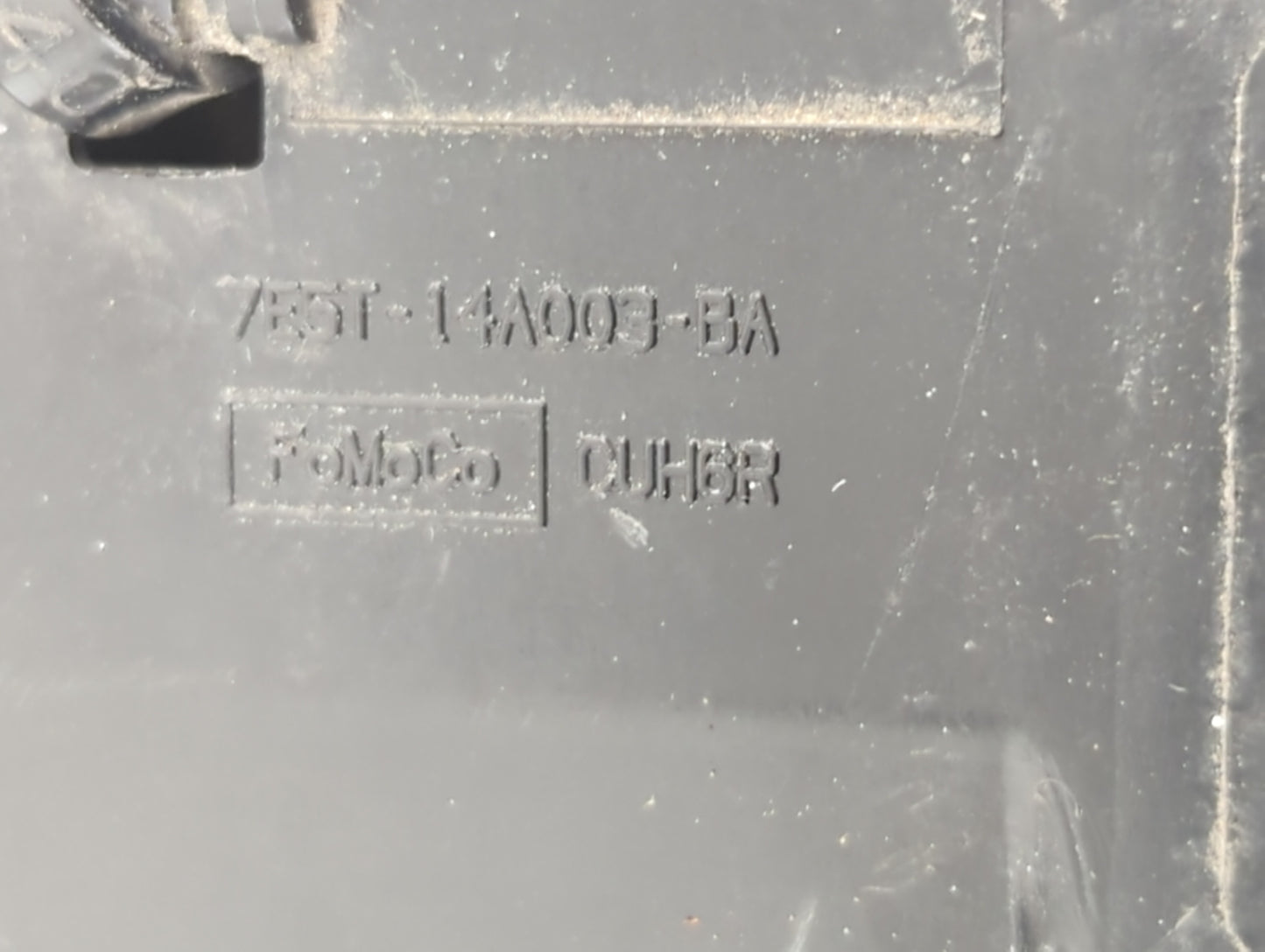 2007-2010 Lincoln Mkz Fusebox Fuse Box Panel Relay Module P/N:7E5T-14A003-BA Fits Fits 2007 2008 2009 2010 OEM Used Auto Par