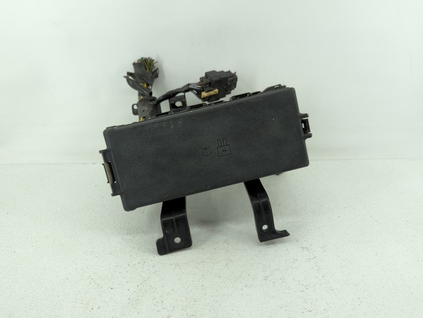 2007-2010 Lincoln Mkz Fusebox Fuse Box Panel Relay Module P/N:8H6T-14290-B AH6T-14290-A Fits Fits 2007 2008 2009 2010 OEM Us