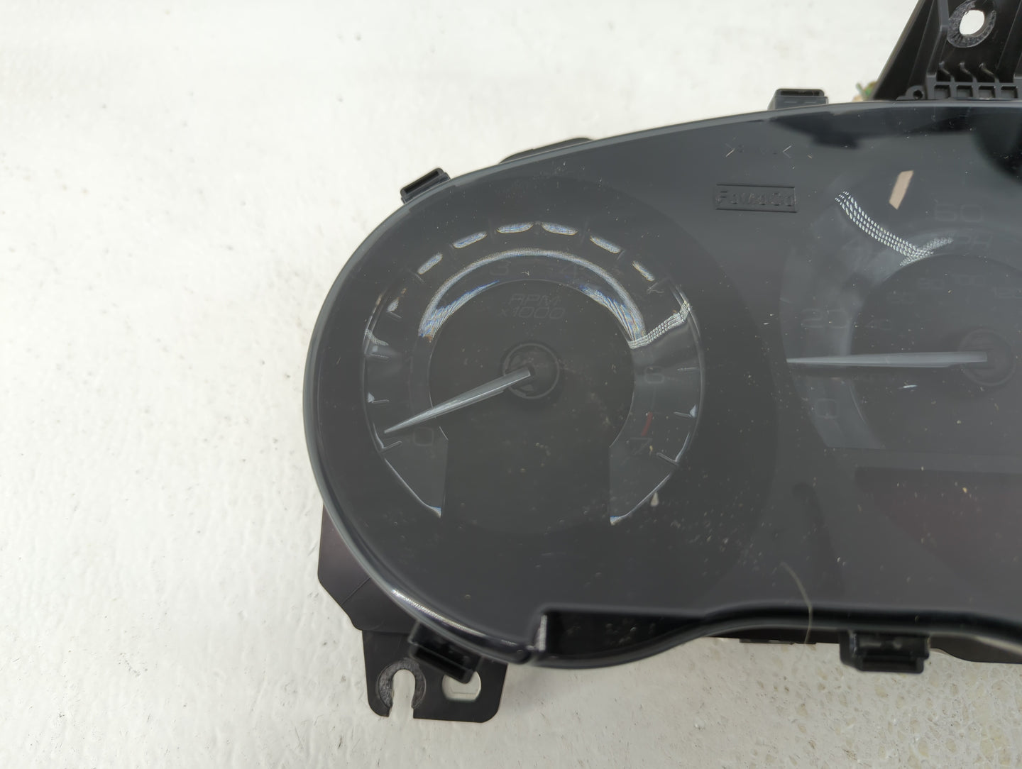 2010 Lincoln Mkz Instrument Cluster Speedometer Gauges P/N:EC2T-10849-AA AH6T-10849-CC Fits OEM Used Auto Parts - Oemusedaut