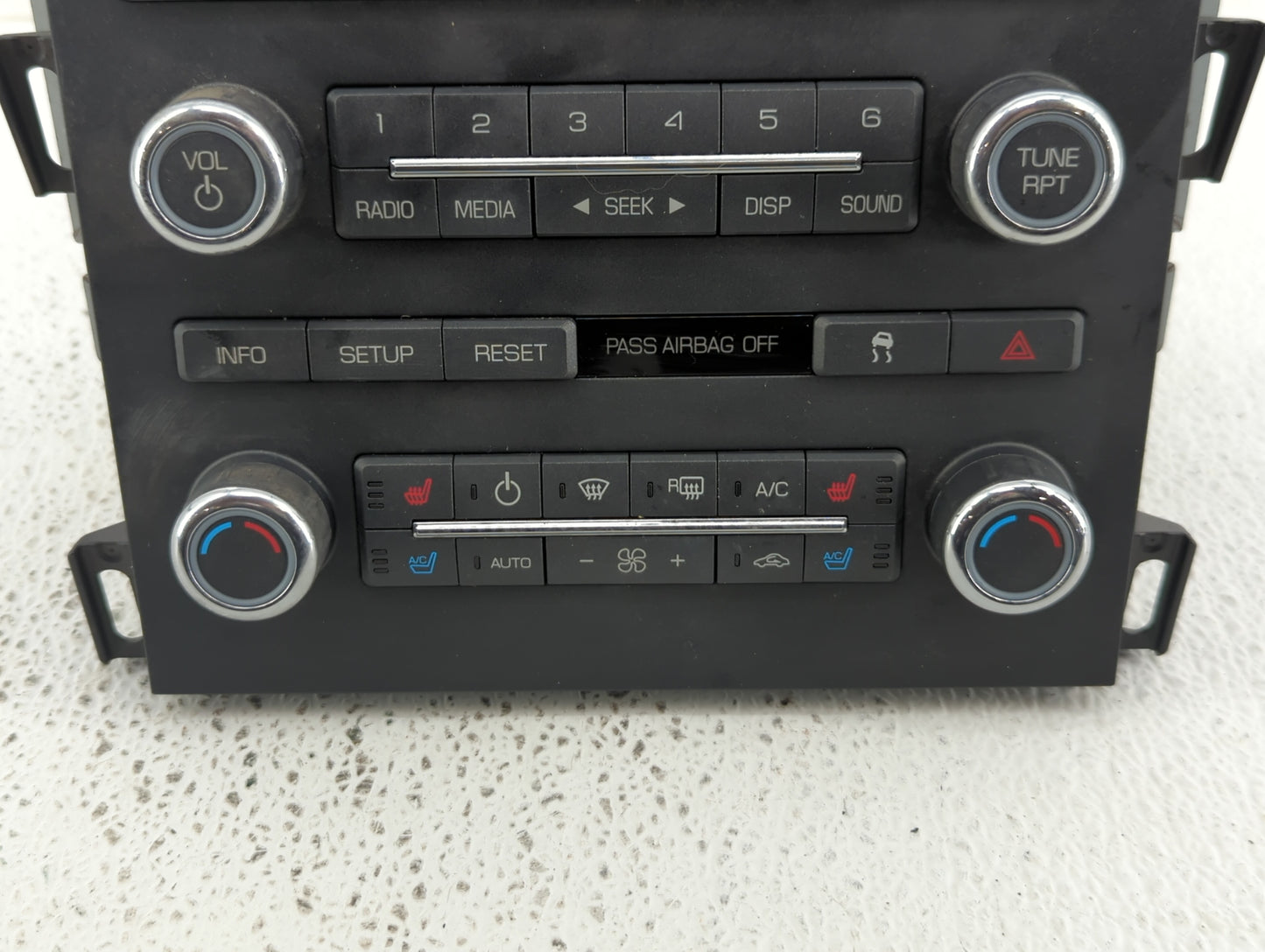 2010 Lincoln Mkz Radio AM FM Cd Player Receiver Replacement P/N:9H6T-19C156-DC 9H6T-19C156-DB Fits OEM Used Auto Parts - Oem