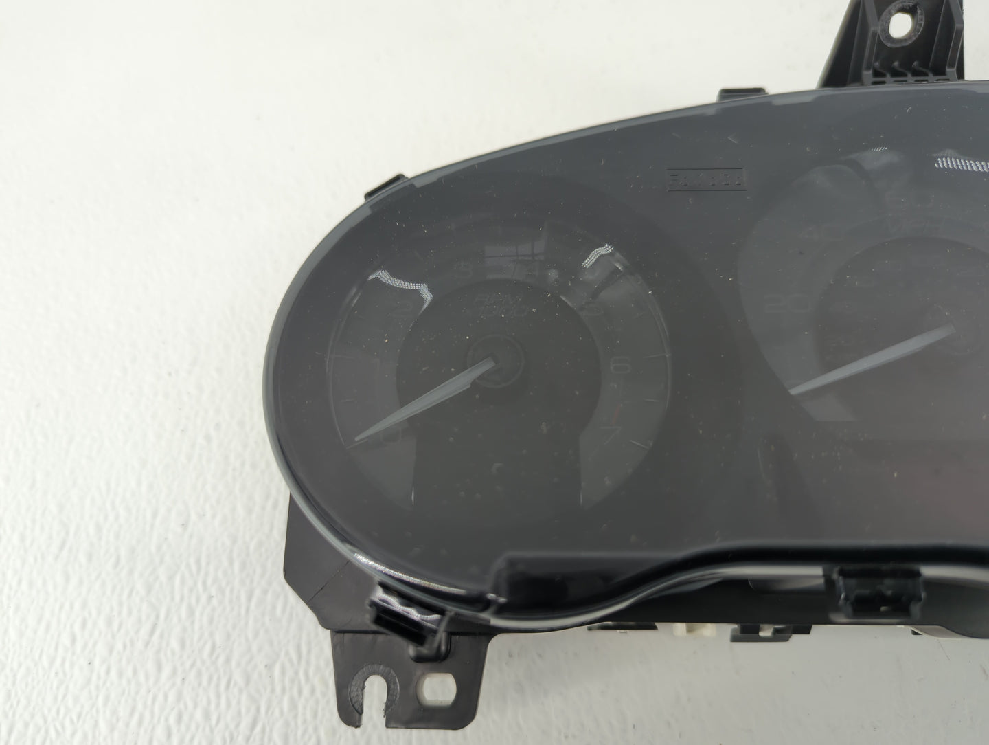 2010 Lincoln Mkz Instrument Cluster Speedometer Gauges P/N:AH6T-10849-CC Fits OEM Used Auto Parts - Oemusedautoparts1.com