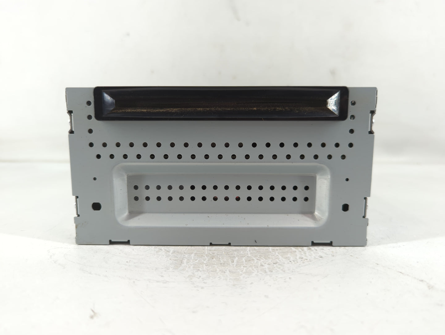2010 Lincoln Mkz Radio AM FM Cd Player Receiver Replacement Fits OEM Used Auto Parts - Oemusedautoparts1.com