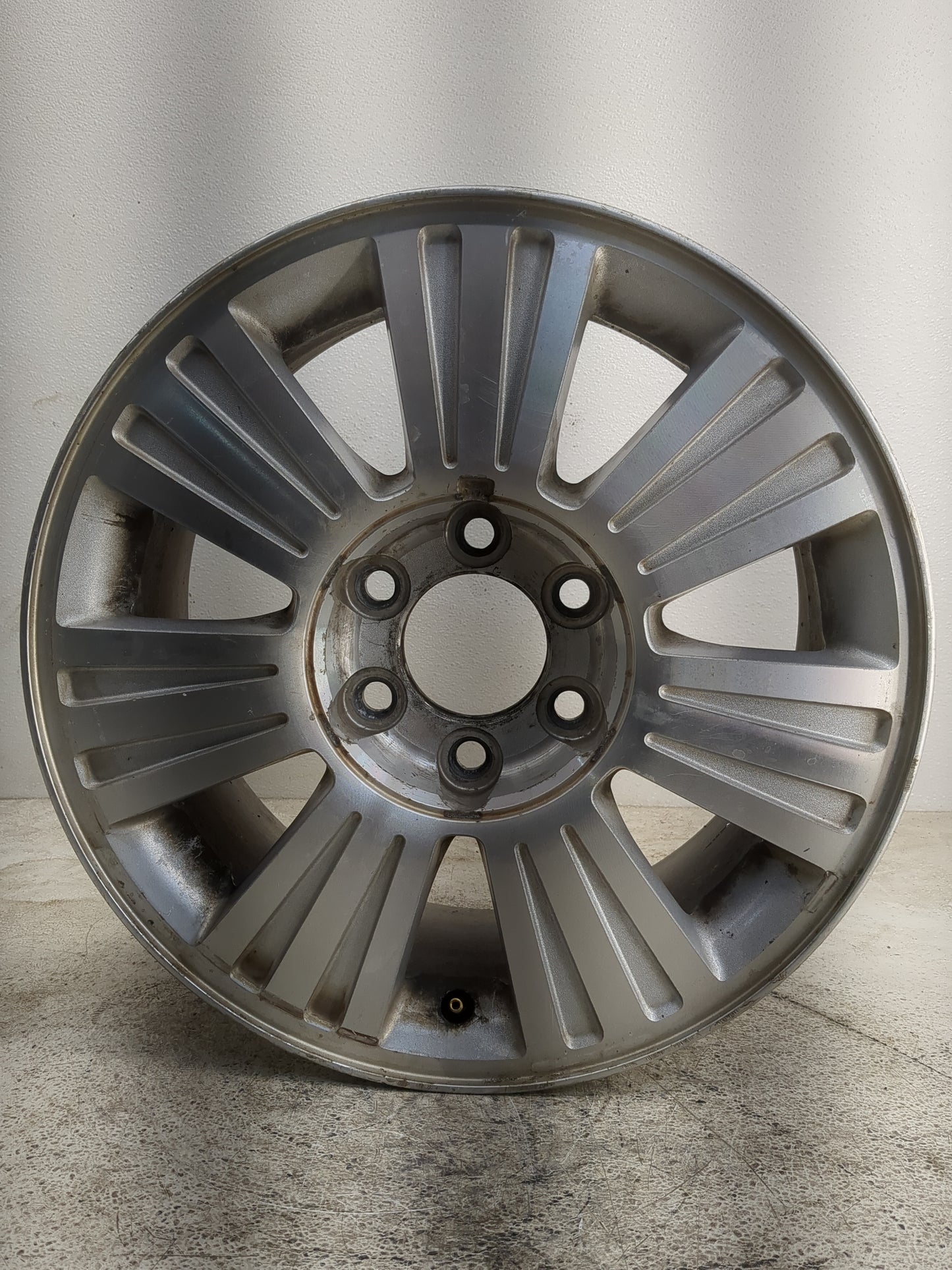 2010 Lincoln Navigator Oem Wheel Rim 1263885 - Oemusedautoparts1.com