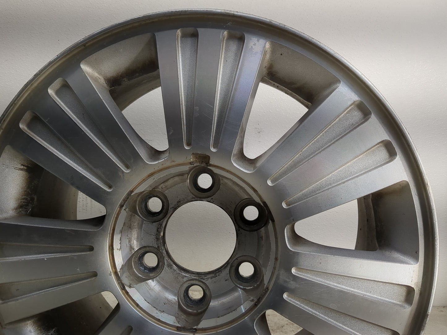 2010 Lincoln Navigator Oem Wheel Rim 1263885 - Oemusedautoparts1.com