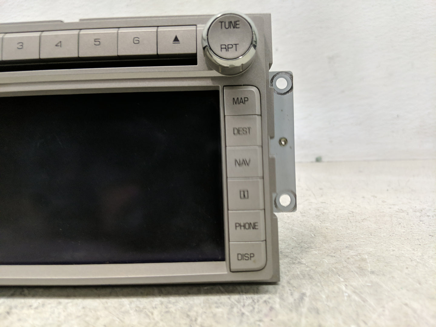 2010 Lincoln Navigator Radio AM FM Cd Player Receiver Replacement P/N:AL7T 18K931 AC Fits OEM Used Auto Parts - Oemusedautop