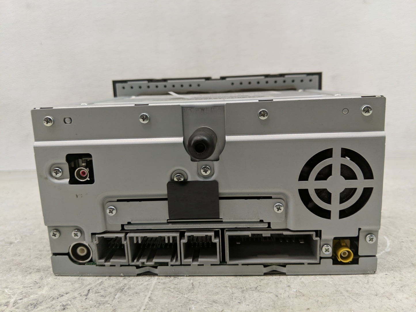 2010 Lincoln Navigator Radio AM FM Cd Player Receiver Replacement P/N:AL7T 18K931 AC Fits OEM Used Auto Parts - Oemusedautop