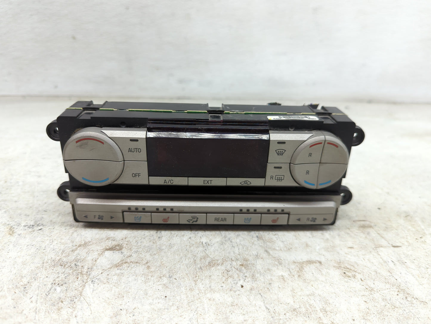 2010 Lincoln Navigator Climate Control Module Temperature AC/Heater Replacement P/N:8PP81789N 918-05 Fits OEM Used Auto Part