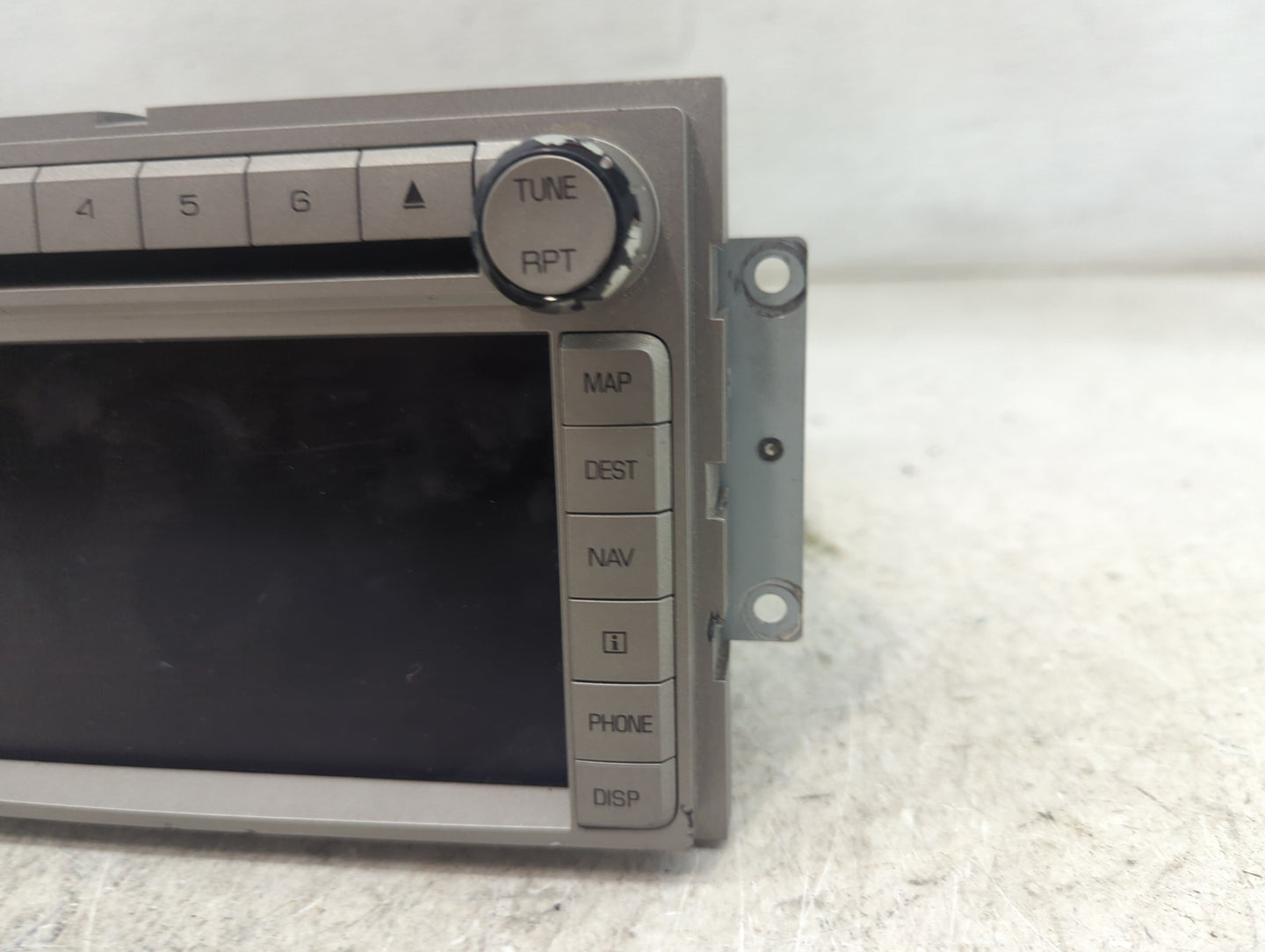 2010 Lincoln Navigator Radio AM FM Cd Player Receiver Replacement P/N:AL7T-18K931-AE NA6W-4215WC Fits OEM Used Auto Parts - 