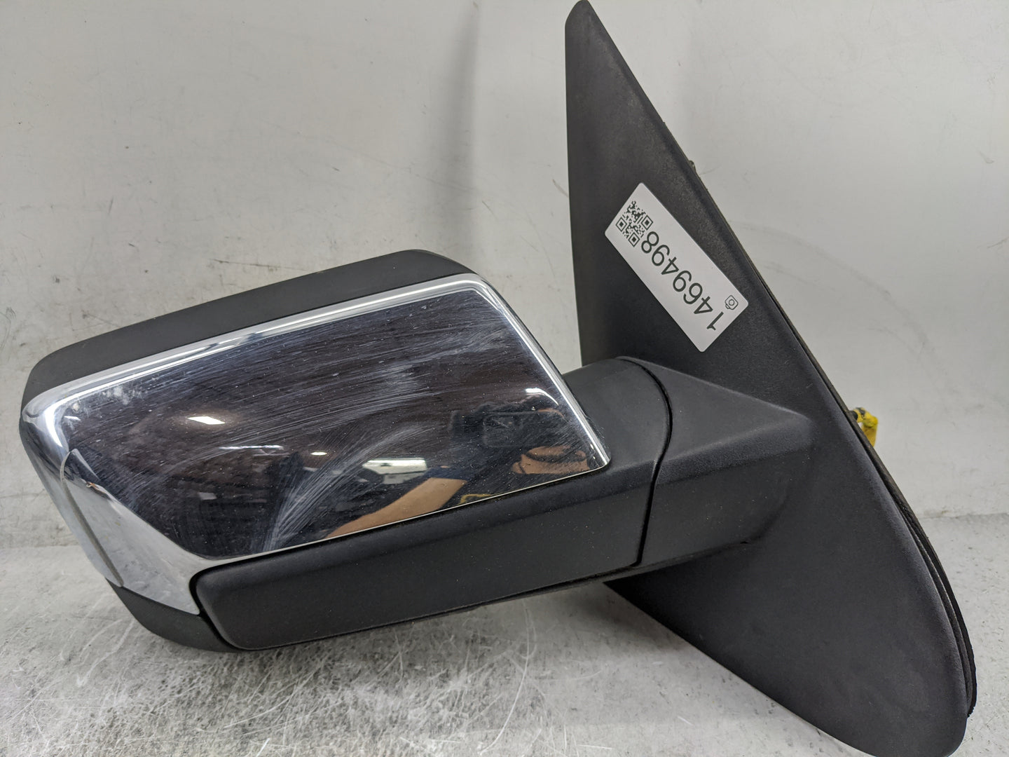 2010 Lincoln Navigator Passenger Side View Mirror - Right Door Mirror OEM Used - Oemusedautoparts1.com