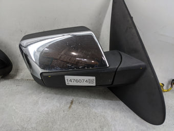 compare product 2010 Lincoln Navigator Passenger Side View Mirror - Right Door Mirror OEM Used