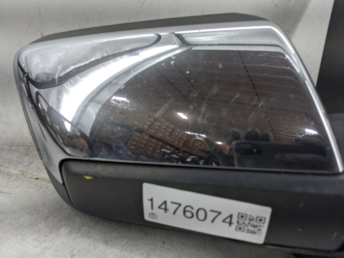 2010 Lincoln Navigator Passenger Side View Mirror - Right Door Mirror OEM Used - Oemusedautoparts1.com