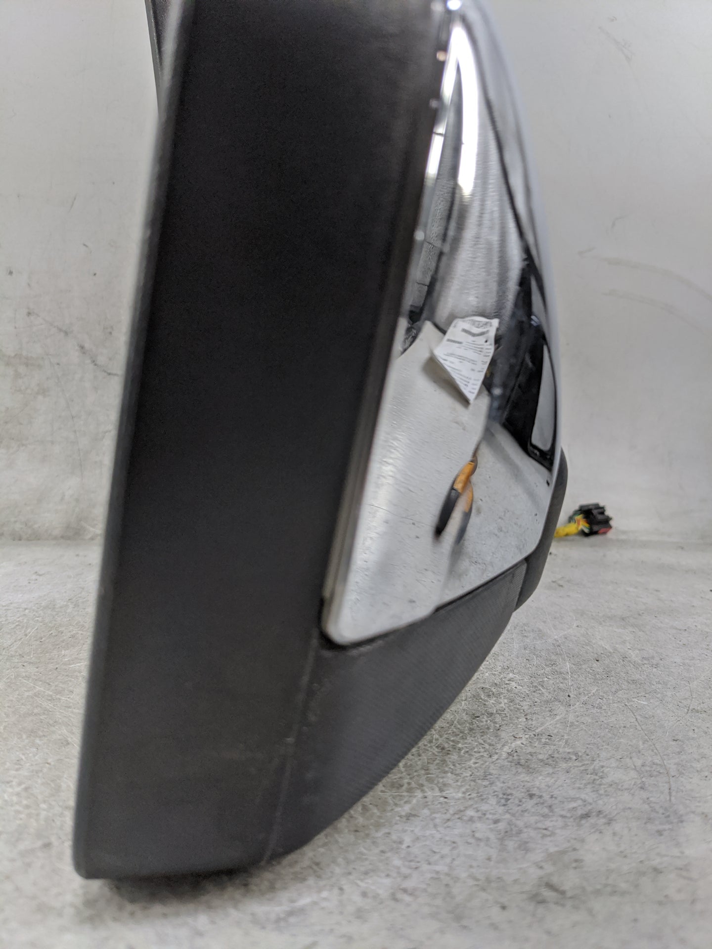 2010 Lincoln Navigator Passenger Side View Mirror - Right Door Mirror OEM Used - Oemusedautoparts1.com