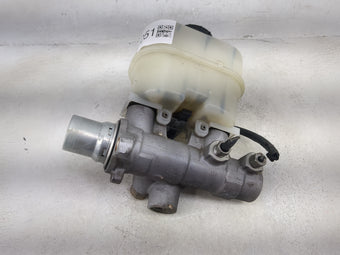 compare product 2011-2011 Lincoln Navigator Brake Master Cylinder 1491051