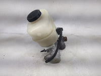 2011-2011 Lincoln Navigator Brake Master Cylinder 1491051 - Oemusedautoparts1.com