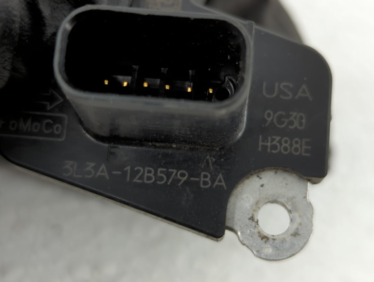 Lincoln Navigator Mass Air Flow Meter Maf Sensor - Oemusedautoparts1.com