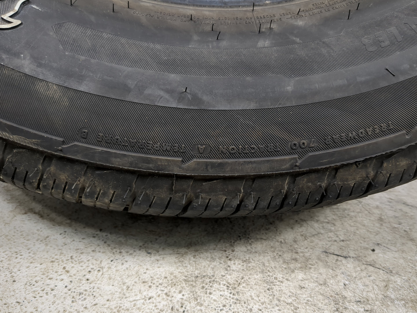 Used Tire 255/70R18 FIRESTONE DESTINATION LE3 113T - Tread Depth 8/32 - Oemusedautoparts1.com