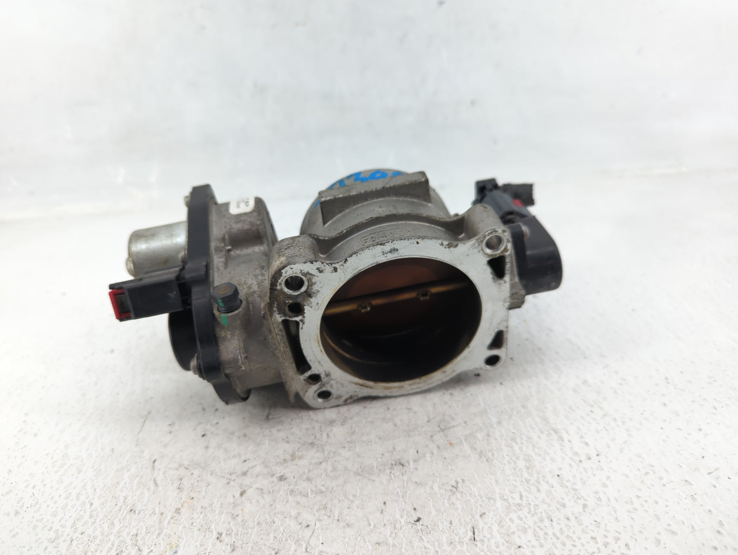 2010 Lincoln Navigator Throttle Body P/N:3L3E-9F991-BA Fits OEM Used Auto Parts - Oemusedautoparts1.com