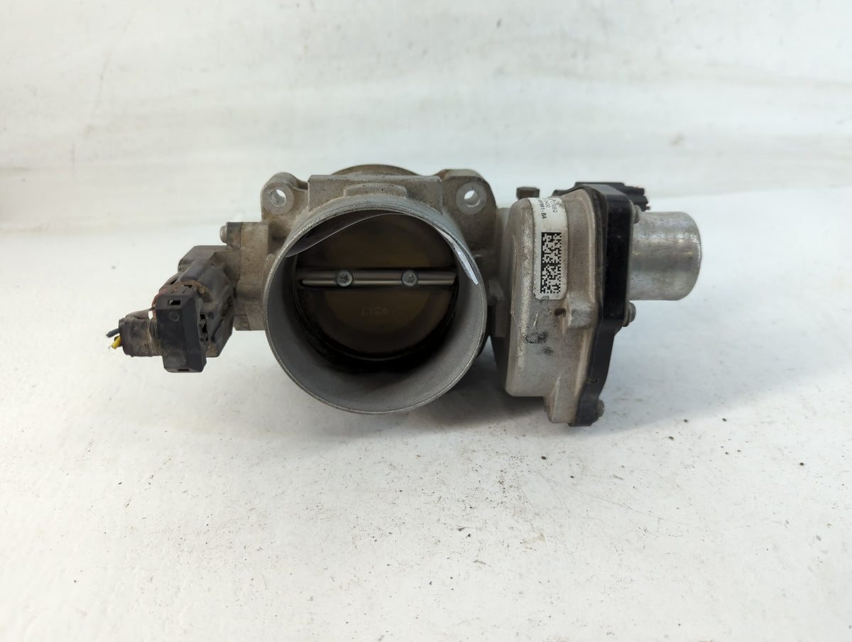2010 Lincoln Navigator Throttle Body P/N:8L3E-9F991-BA Fits Fits 2004 2005 2006 2007 2008 2009 OEM Used Auto Parts - Oemused