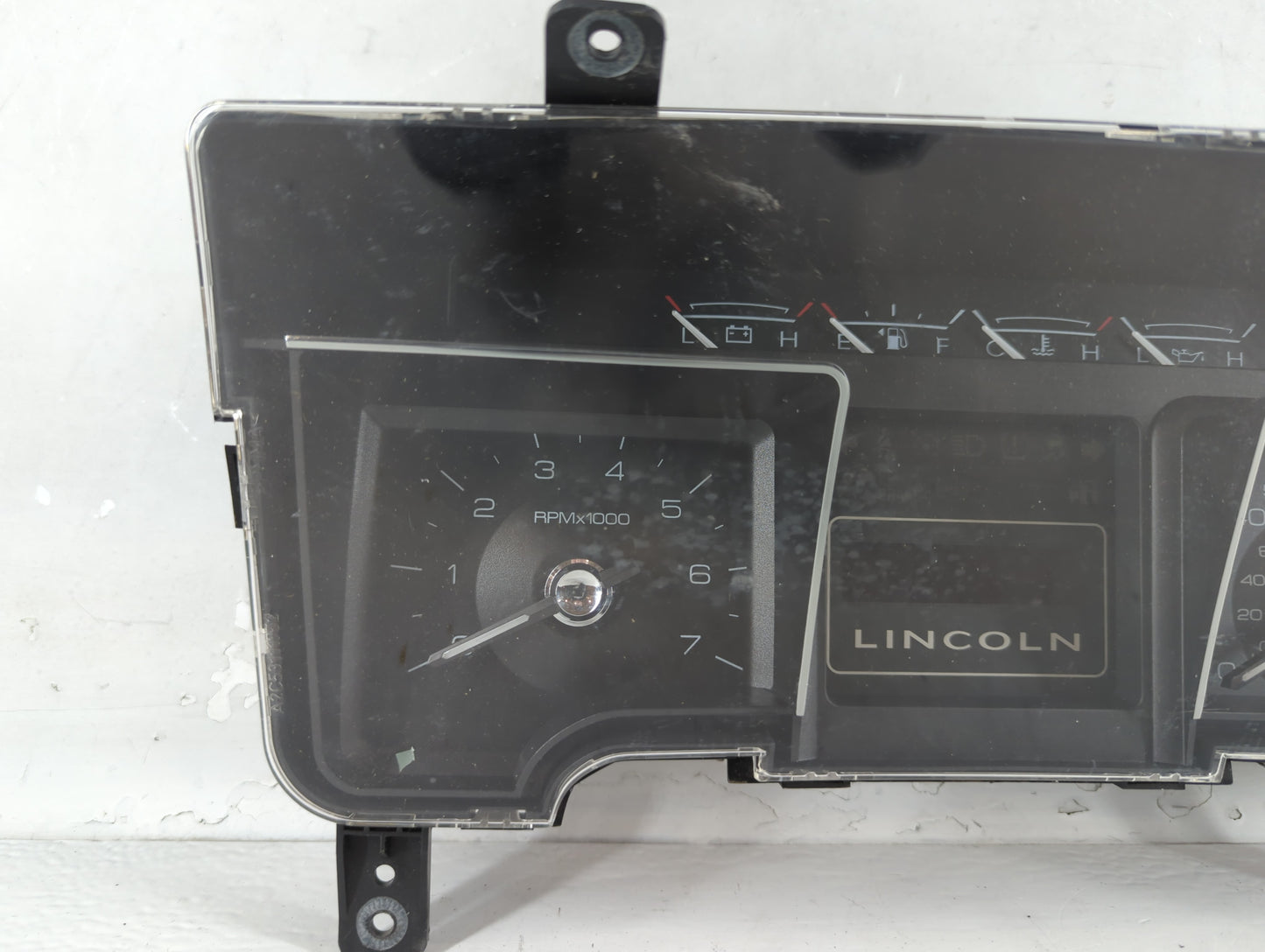 2010 Lincoln Navigator Instrument Cluster Speedometer Gauges P/N:R79DH 7L1T-10849 Fits OEM Used Auto Parts - Oemusedautopart