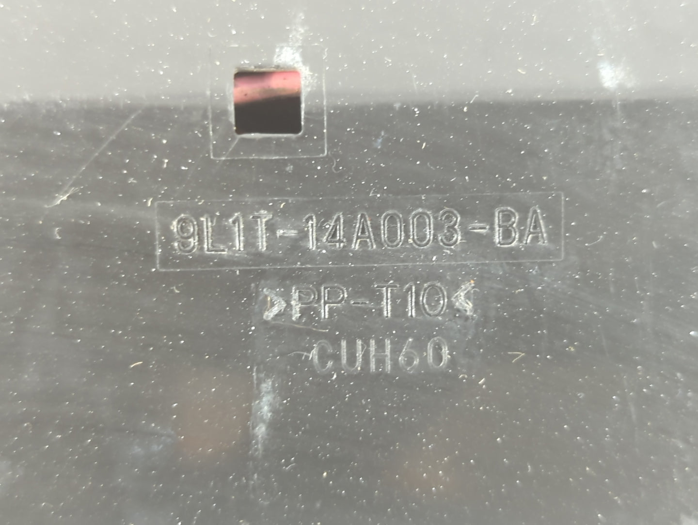 2010 Lincoln Navigator Fusebox Fuse Box Panel Relay Module Fits OEM Used Auto Parts - Oemusedautoparts1.com