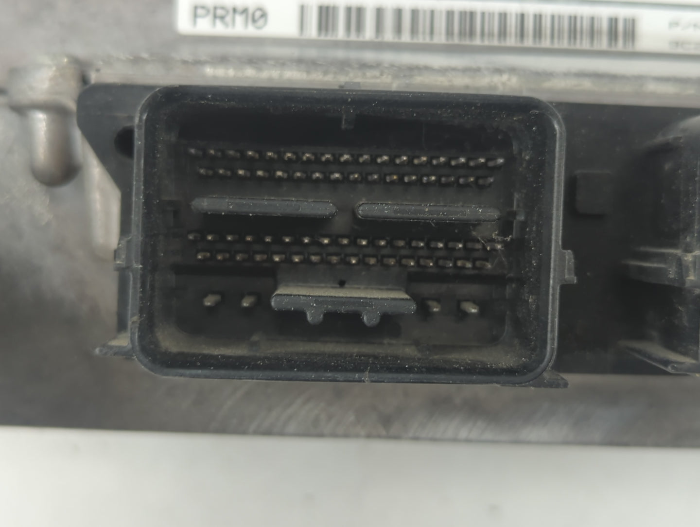 2010 Lincoln Navigator PCM Engine Control Computer ECU ECM PCU OEM Fits OEM Used Auto Parts - Oemusedautoparts1.com