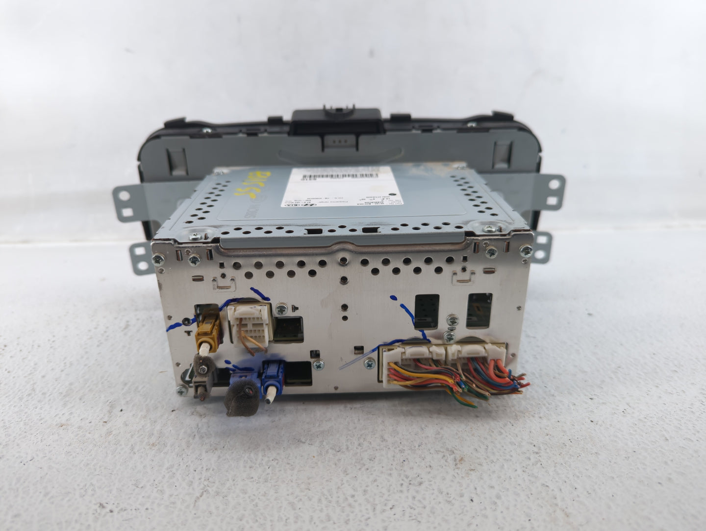 2008-2011 Lincoln Town Car Radio AM FM Cd Player Receiver Replacement P/N:9W1T-18C815-CA 8W1T-18C815-CB Fits OEM Used Auto P