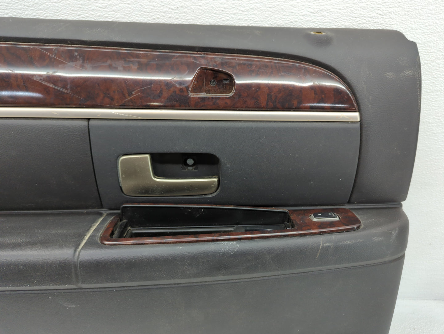 2010 Lincoln Town Car Rear Left Driver Interior Door Panel Trim Black - Oemusedautoparts1.com