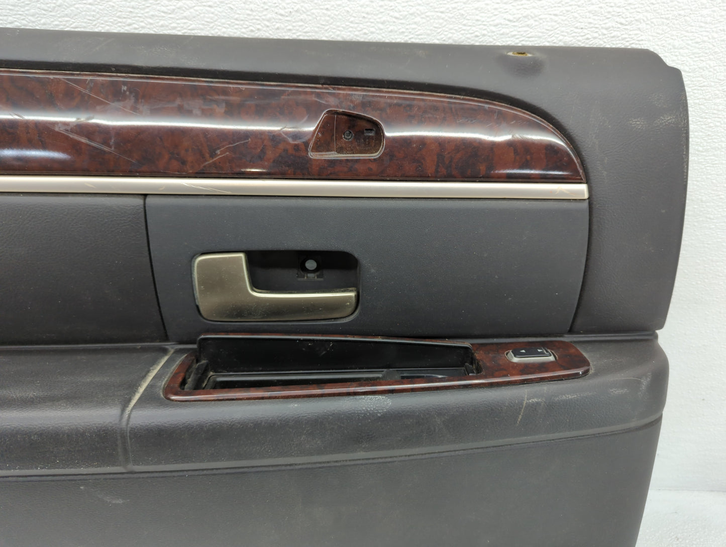 2010 Lincoln Town Car Rear Left Driver Interior Door Panel Trim Black - Oemusedautoparts1.com