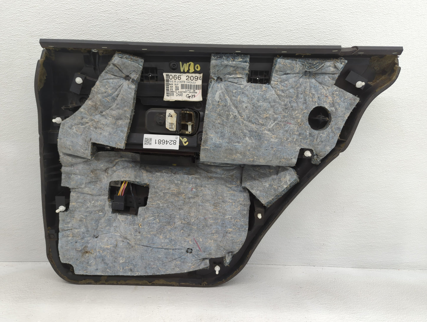 2010 Lincoln Town Car Rear Left Driver Interior Door Panel Trim Black - Oemusedautoparts1.com