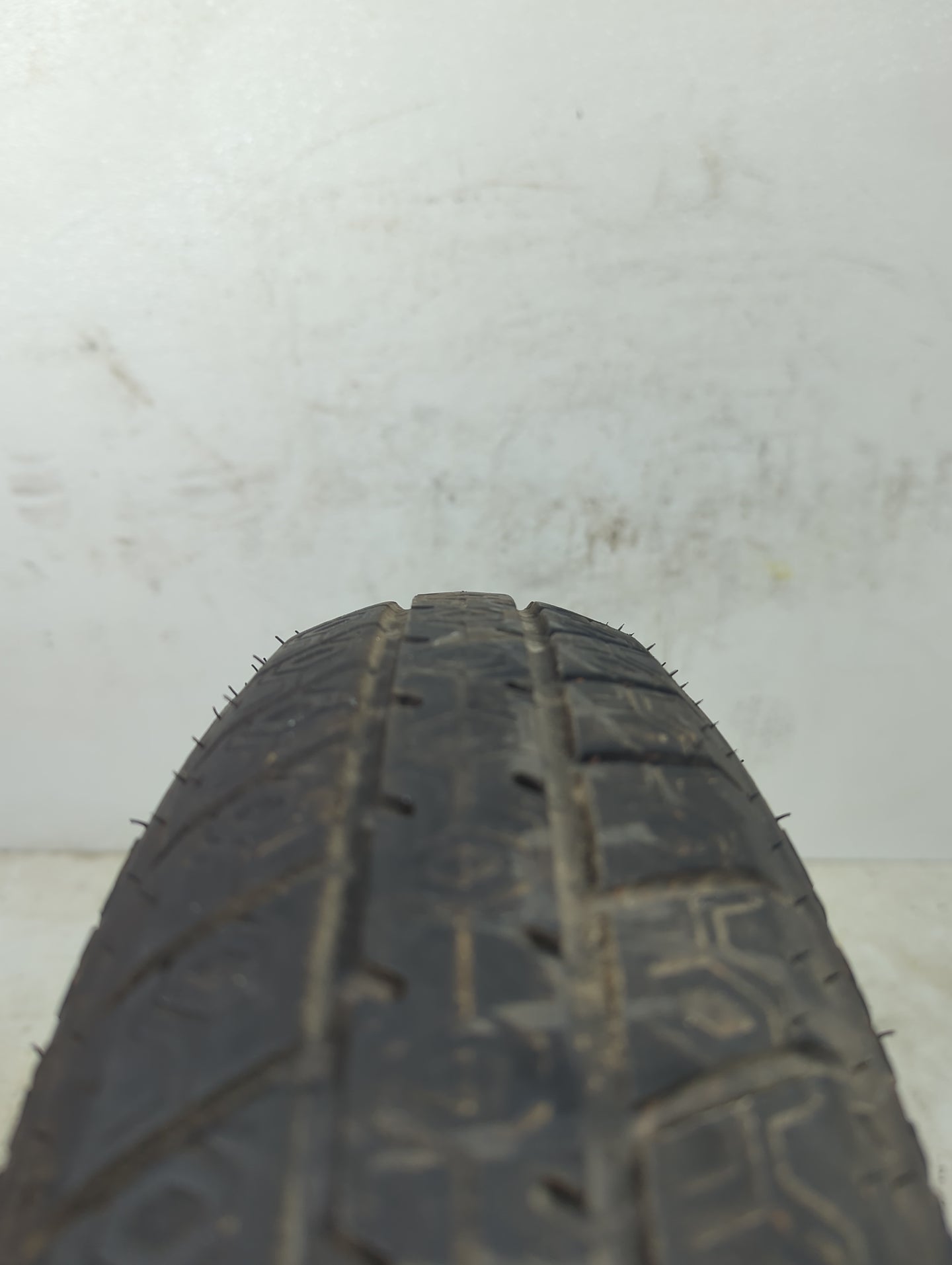 2010 Malibu Malibu Spare Donut Tire Wheel Rim Oem - Oemusedautoparts1.com
