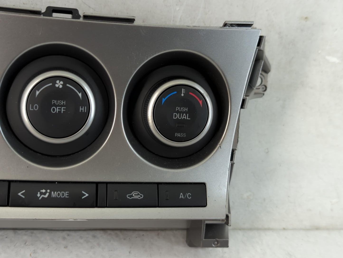 2010-2011 Mazda 3 Climate Control Module Temperature AC/Heater Replacement P/N:K4000 0A20A Fits Fits 2010 2011 OEM Used Auto