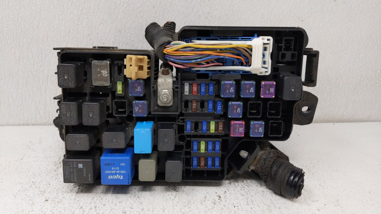 2010 Mazda 3 Fusebox Fuse Box Panel Relay Module Fits OEM Used Auto Parts - Oemusedautoparts1.com