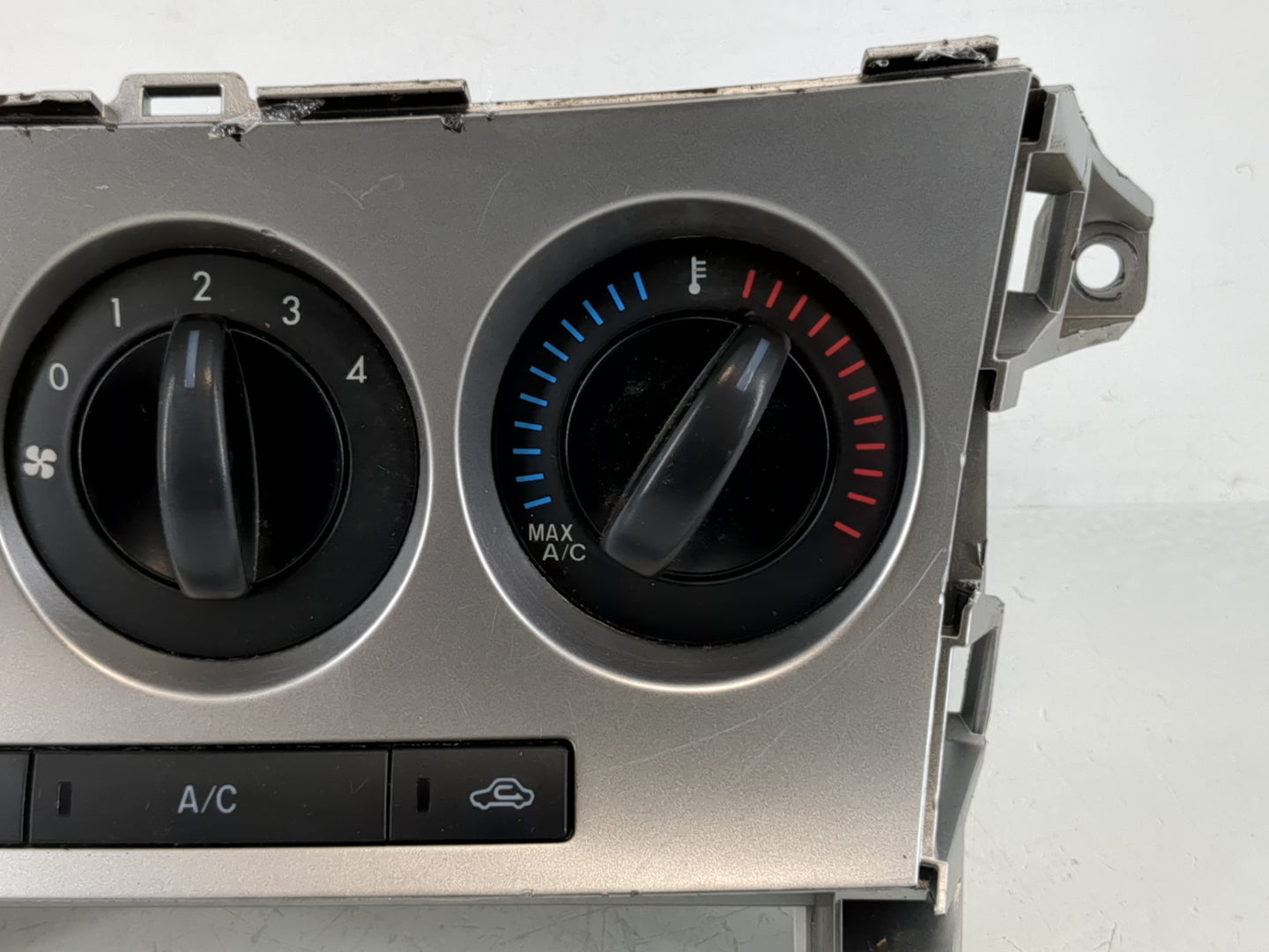 2010-2011 Mazda 3 Climate Control Module Temperature AC/Heater Replacement P/N:BBM4 9K10 Fits Fits 2010 2011 OEM Used Auto P