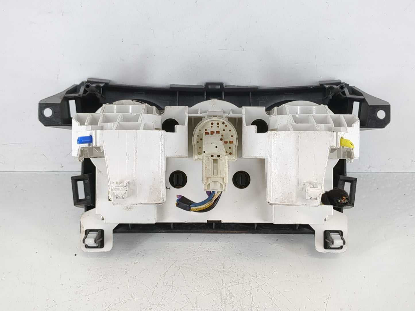 2010-2011 Mazda 3 Climate Control Module Temperature AC/Heater Replacement P/N:BBM4 9K10 Fits Fits 2010 2011 OEM Used Auto P