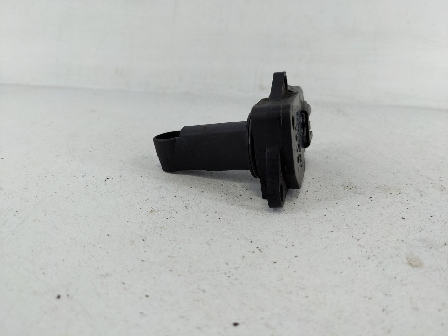 2004-2013 Mazda 3 Mass Air Flow Meter Maf - Oemusedautoparts1.com