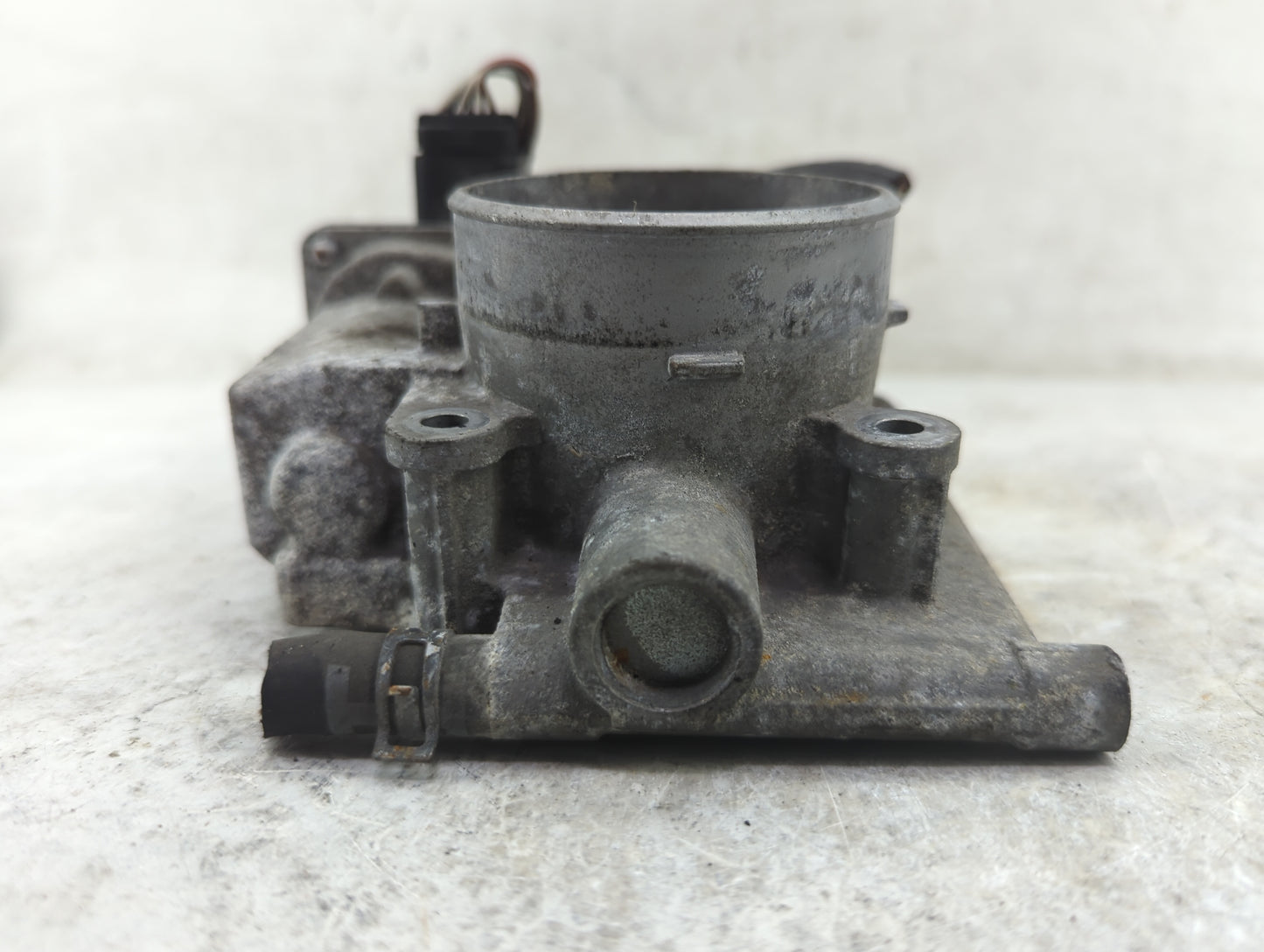 2010-2013 Mazda 3 Throttle Body Fits Fits 2009 2010 2011 2012 2013 2014 2015 2016 2017 OEM Used Auto Parts - Oemusedautopart