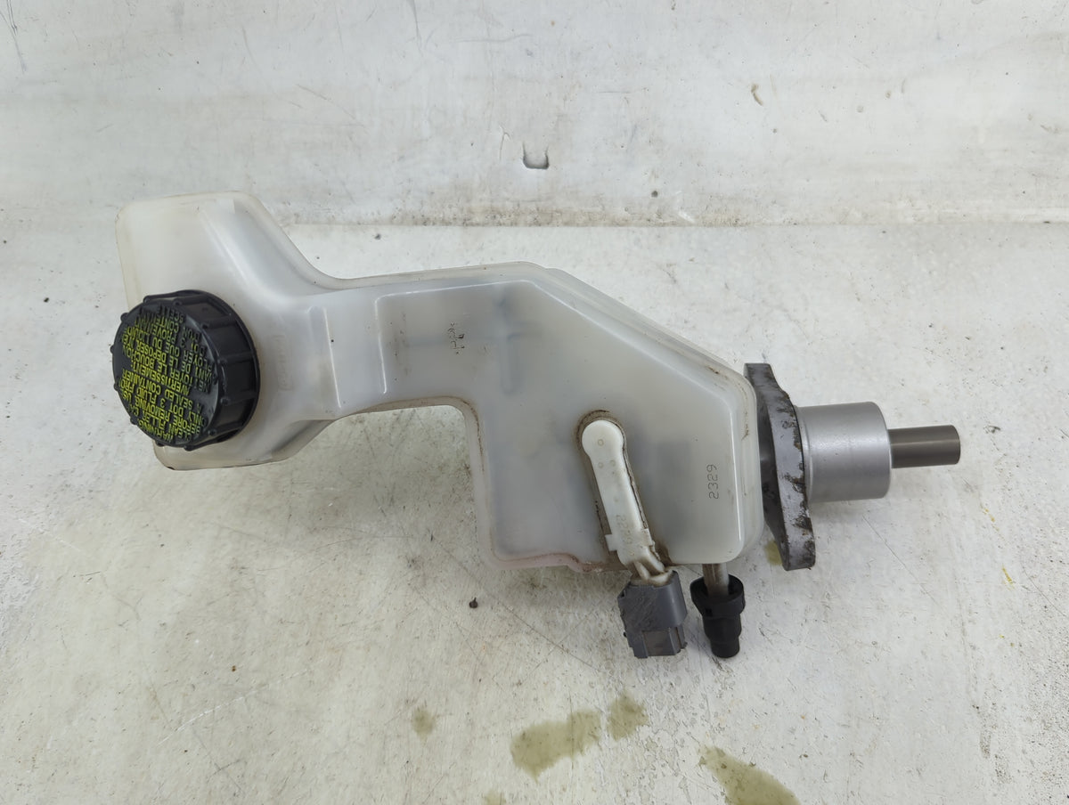 2004-2013 Mazda 3 Brake Master Cylinder 1150671 - Oemusedautoparts1.com