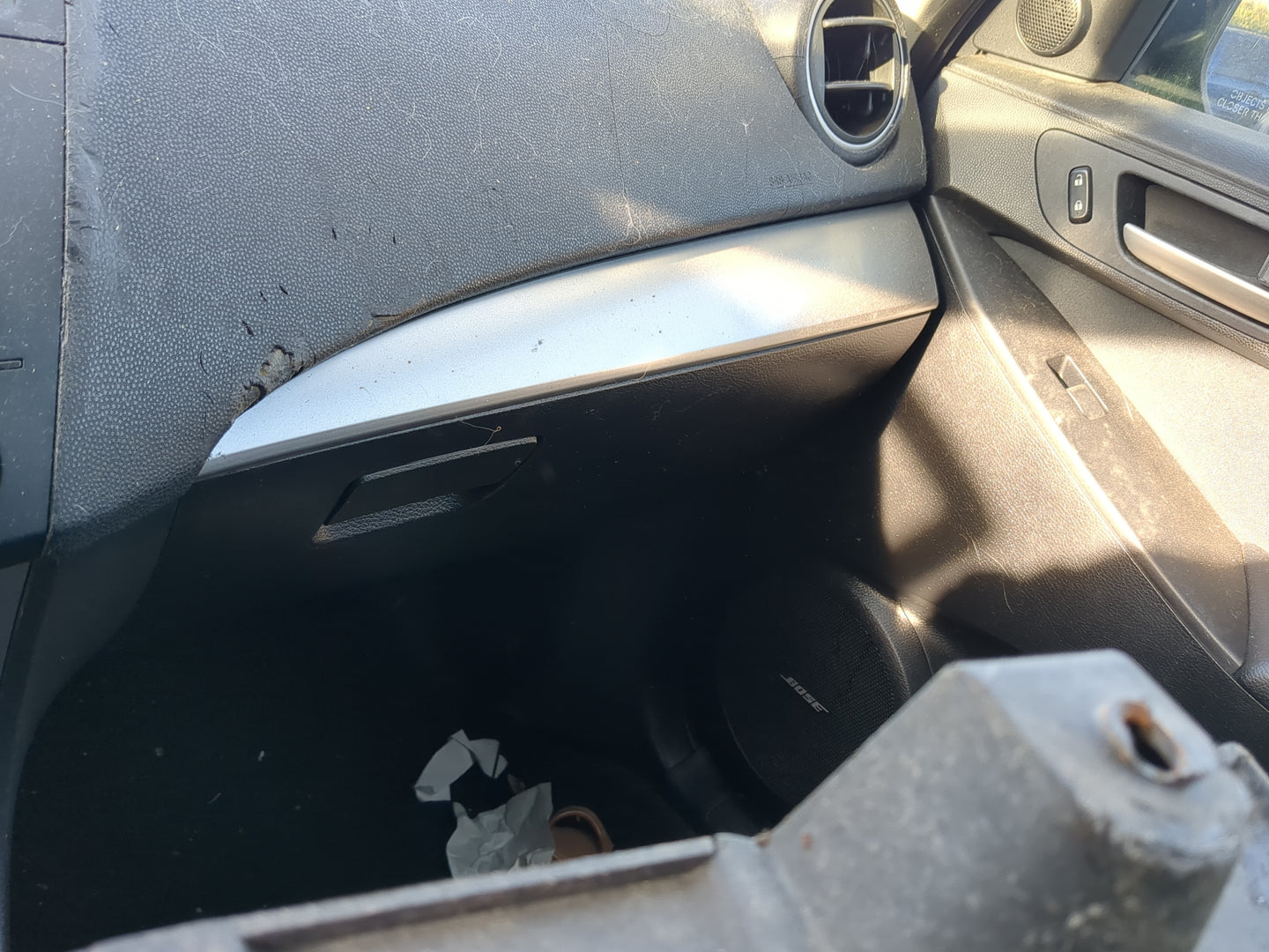 2010 Mazda 3 Passenger Glove Box Door Storage Compartment 1150732 - Oemusedautoparts1.com