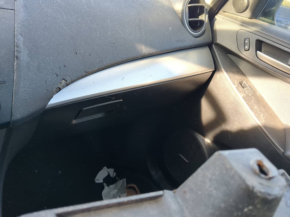 2010 Mazda 3 Passenger Glove Box Door Storage Compartment 1150732 - Oemusedautoparts1.com