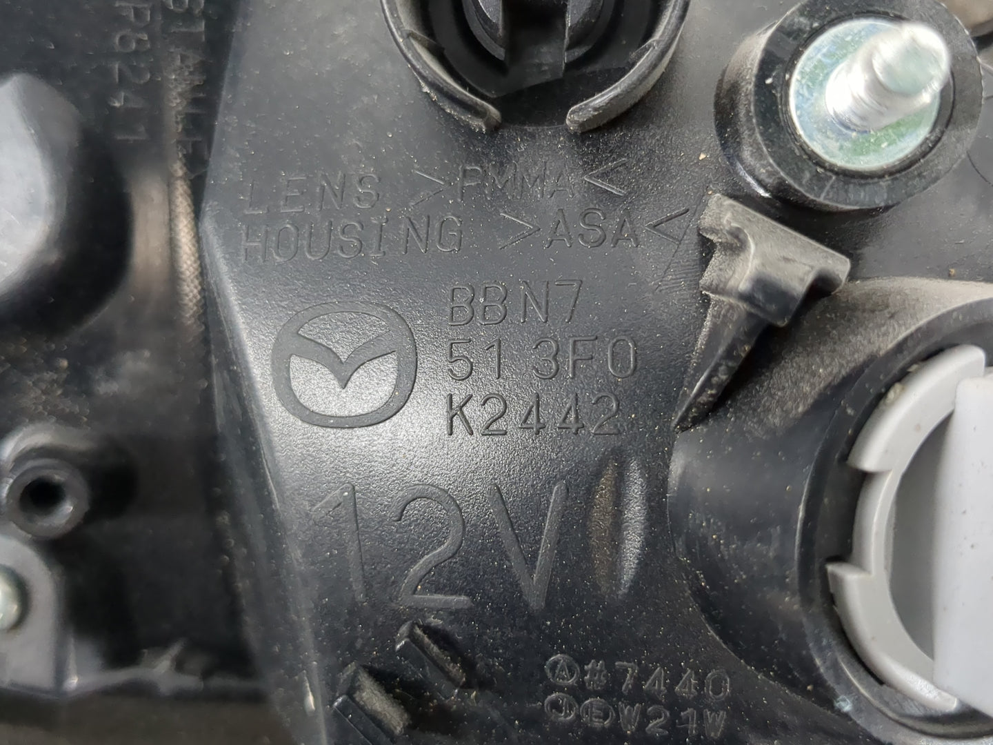 2010-2013 Mazda 3 Driver Left Oem Head Light Headlight Lamp - Oemusedautoparts1.com