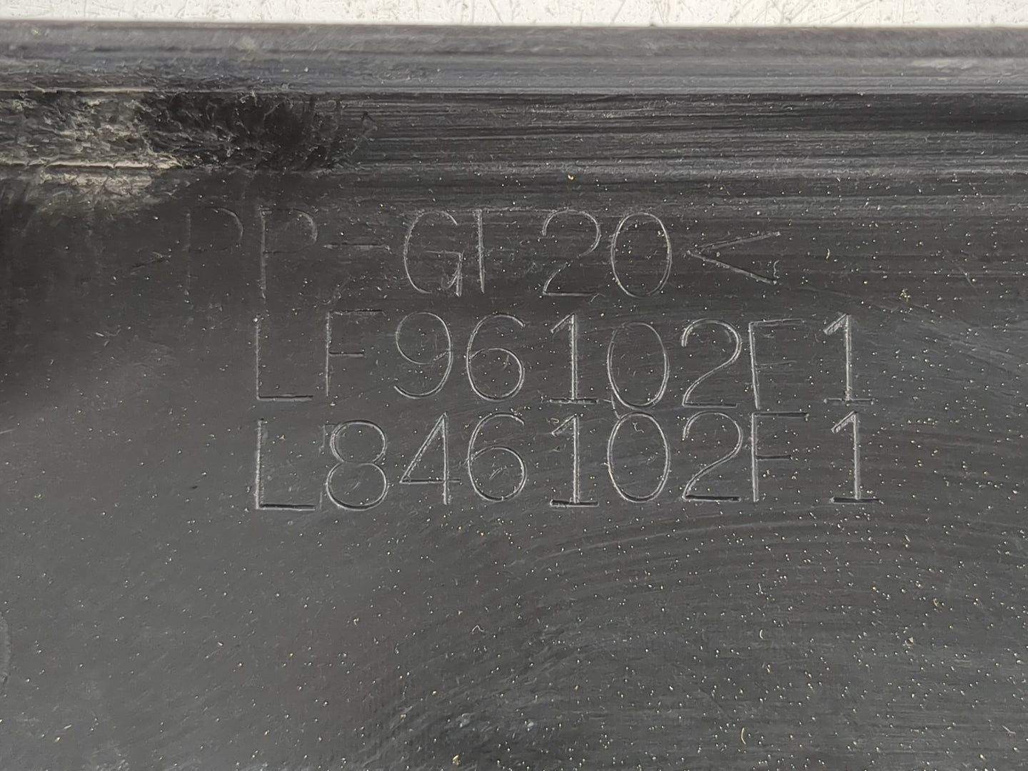 2010 Mazda 3 Engine Cover - Oemusedautoparts1.com