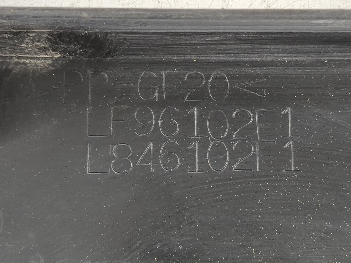 2010 Mazda 3 Engine Cover - Oemusedautoparts1.com