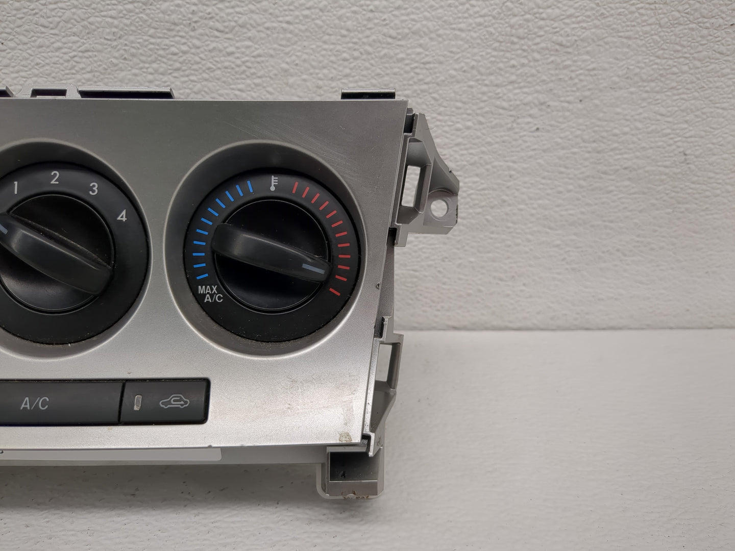 2010-2011 Mazda 3 Climate Control Module Temperature AC/Heater Replacement Fits Fits 2010 2011 OEM Used Auto Parts - Oemused