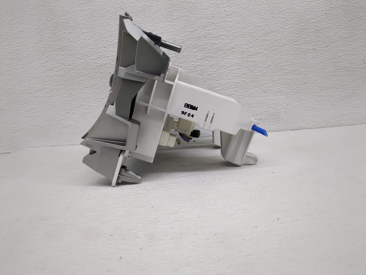 2010-2011 Mazda 3 Climate Control Module Temperature AC/Heater Replacement Fits Fits 2010 2011 OEM Used Auto Parts - Oemused
