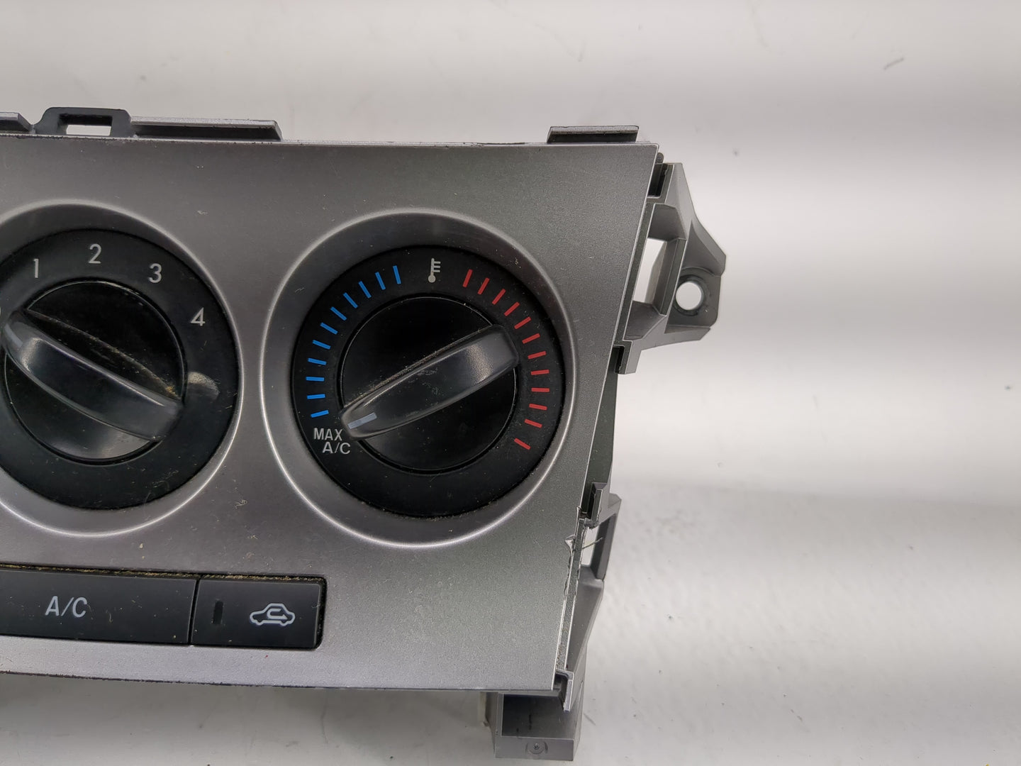 2010-2011 Mazda 3 Climate Control Module Temperature AC/Heater Replacement Fits Fits 2010 2011 OEM Used Auto Parts - Oemused