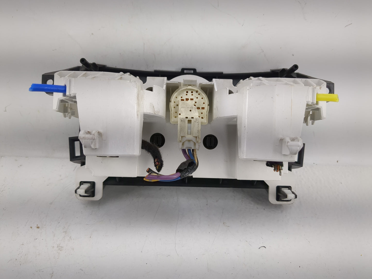 2010-2011 Mazda 3 Climate Control Module Temperature AC/Heater Replacement Fits Fits 2010 2011 OEM Used Auto Parts - Oemused