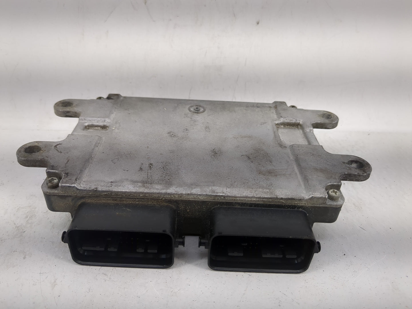 2010 Mazda 3 PCM Engine Control Computer ECU ECM PCU OEM P/N:LF8M 18 881E LF3T 18 881H, LF3T 18 881F, LF3T 18 881G Fits OEM 