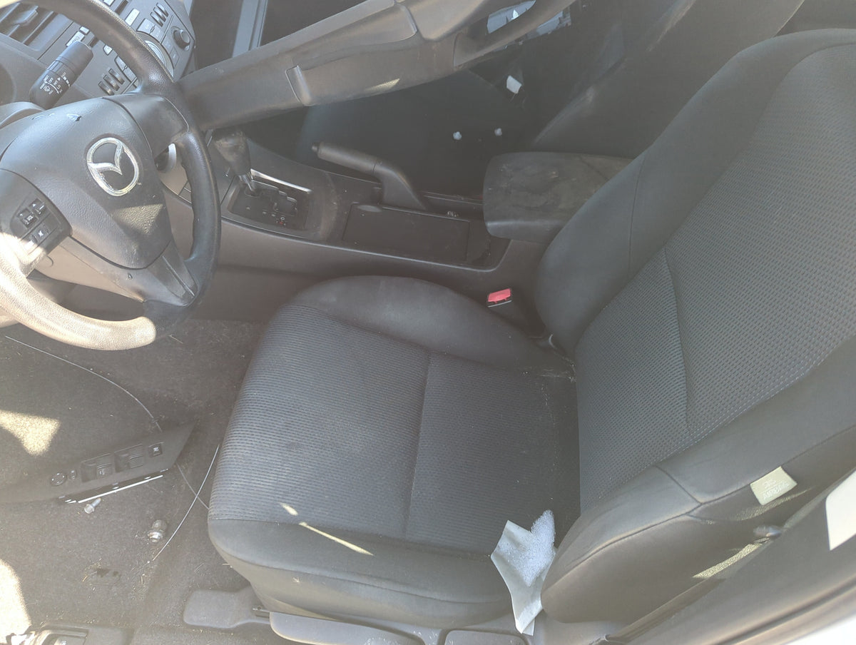 2010-2010 Mazda 3 Driver Front Seat Oem 1266860 - Oemusedautoparts1.com