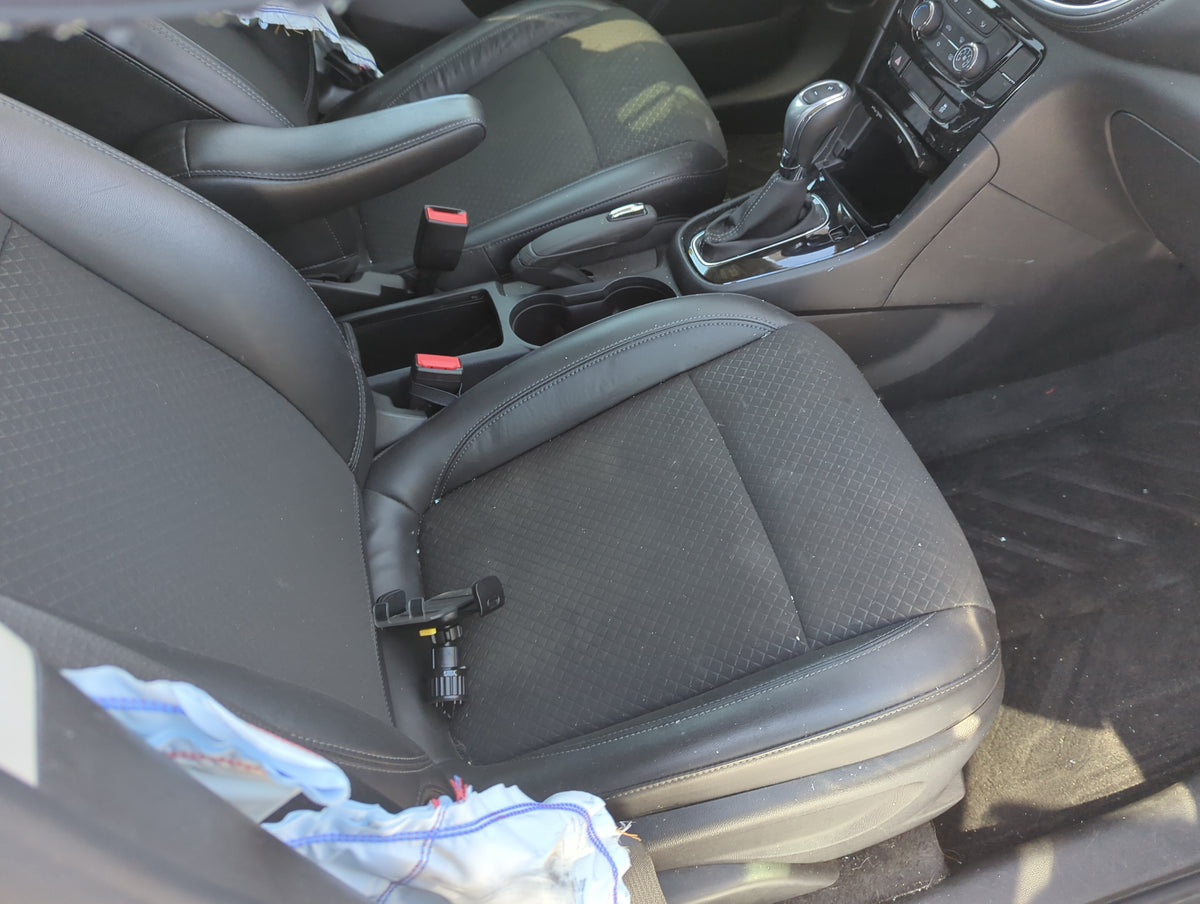 2010-2010 Mazda 3 Passenger Front Seat Oem 1266861 - Oemusedautoparts1.com