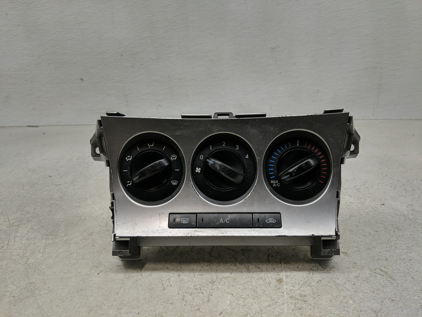 2010-2011 Mazda 3 Climate Control Module Temperature AC/Heater Replacement Fits Fits 2010 2011 OEM Used Auto Parts - Oemused